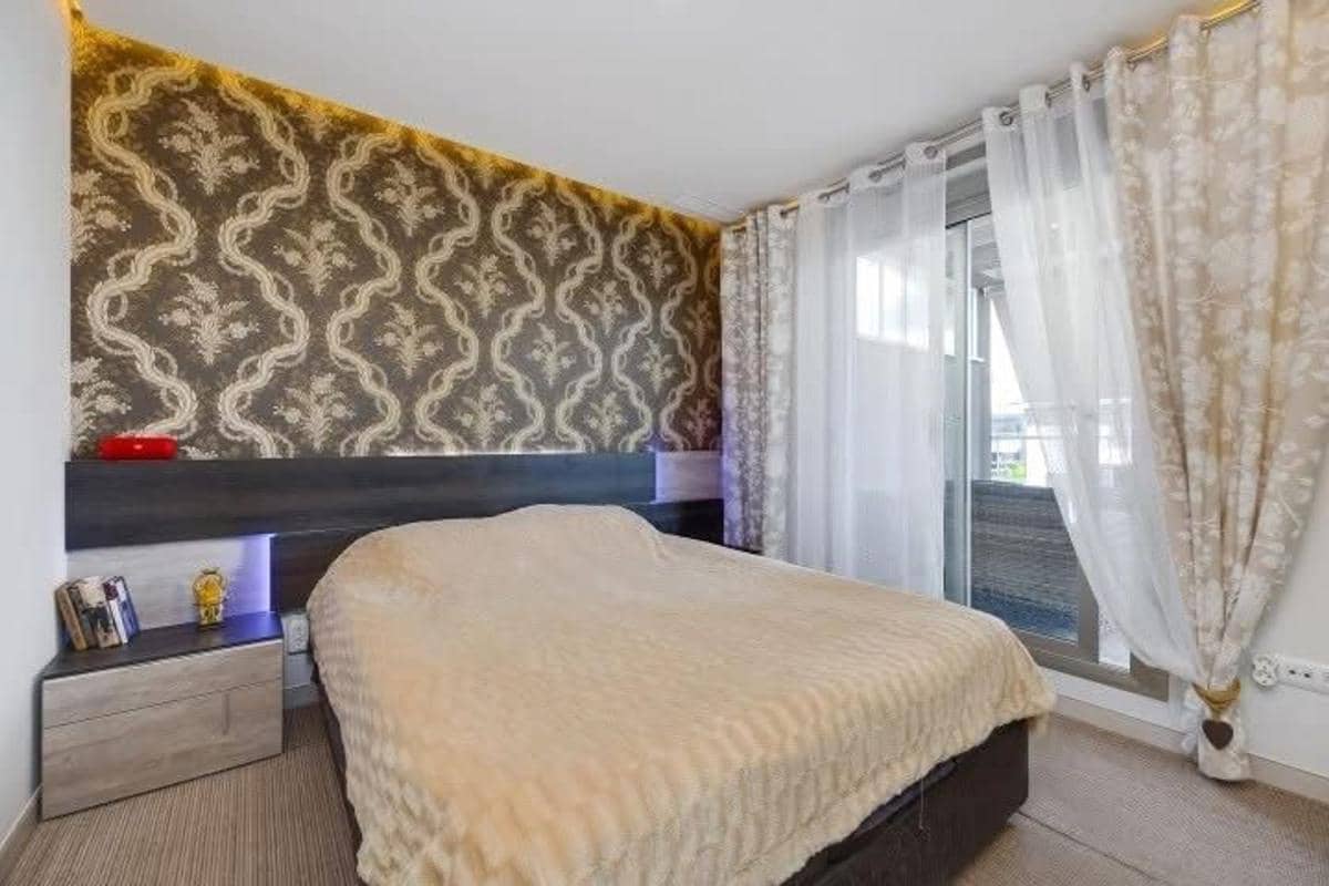 3 chambre Maison de Ville à vendre à Torrevieja avec piscine garage - 350 000 € (Ref: 9853072)
