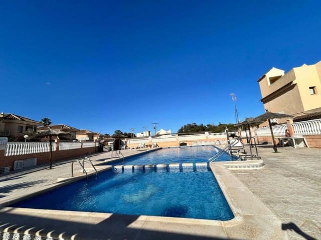 2 chambre Maison de Ville à vendre à Los Balcones - Los Altos, Torrevieja avec piscine - 132 000 € (Ref: 9853074)