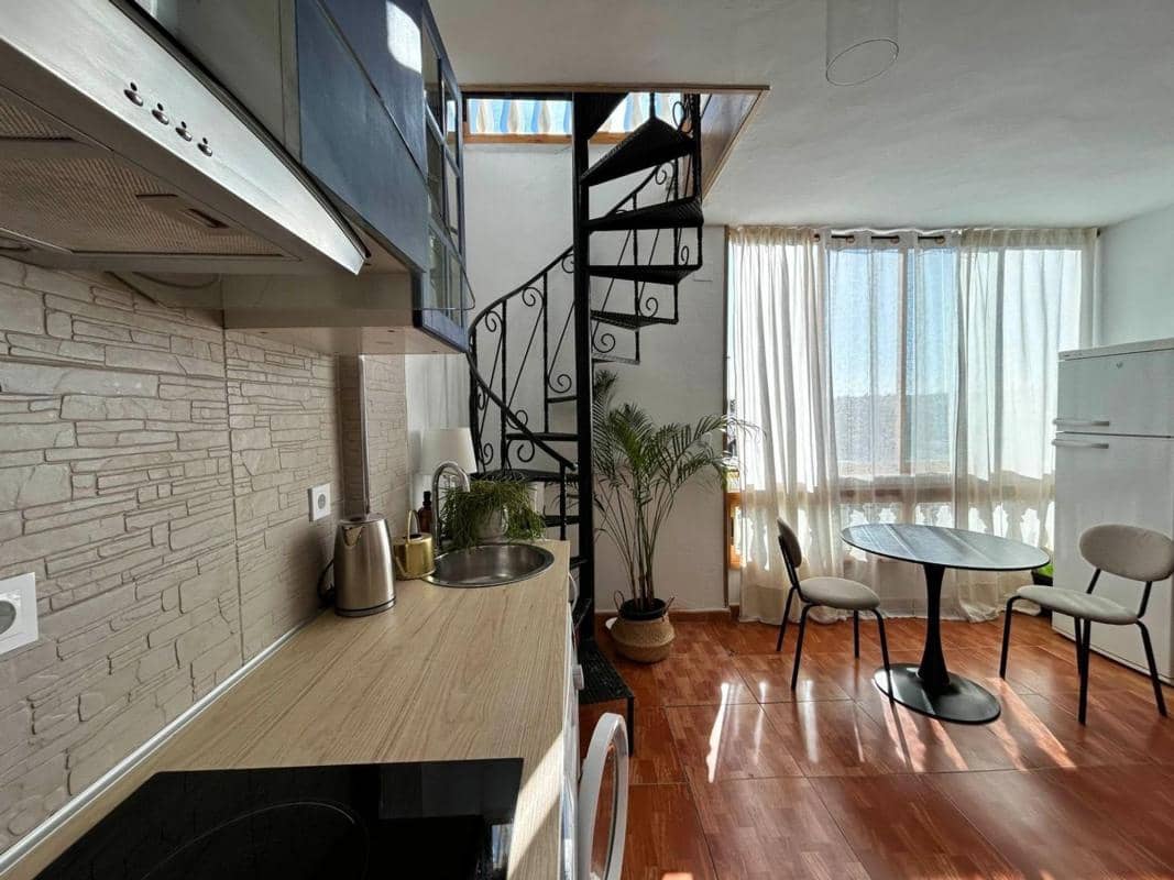 2 soveværelse Byhus til salg i Torrevieja med swimmingpool - € 132.000 (Ref: 9853074)