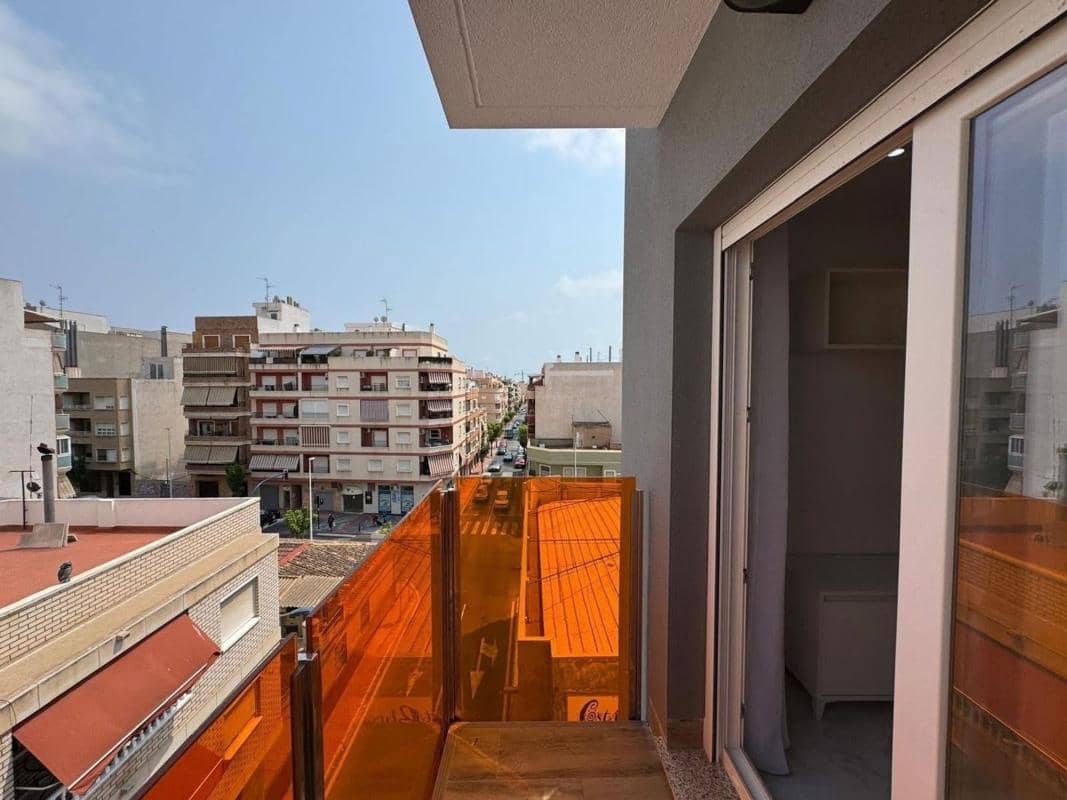 2 sypialnia Mieszkanie na sprzedaż w Torrevieja z basenem - 200 000 € (Ref: 9853097)