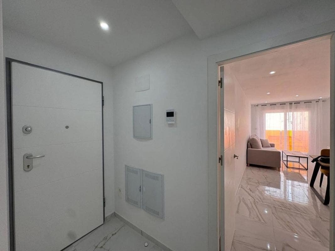 2 sypialnia Mieszkanie na sprzedaż w Torrevieja z basenem - 200 000 € (Ref: 9853097)