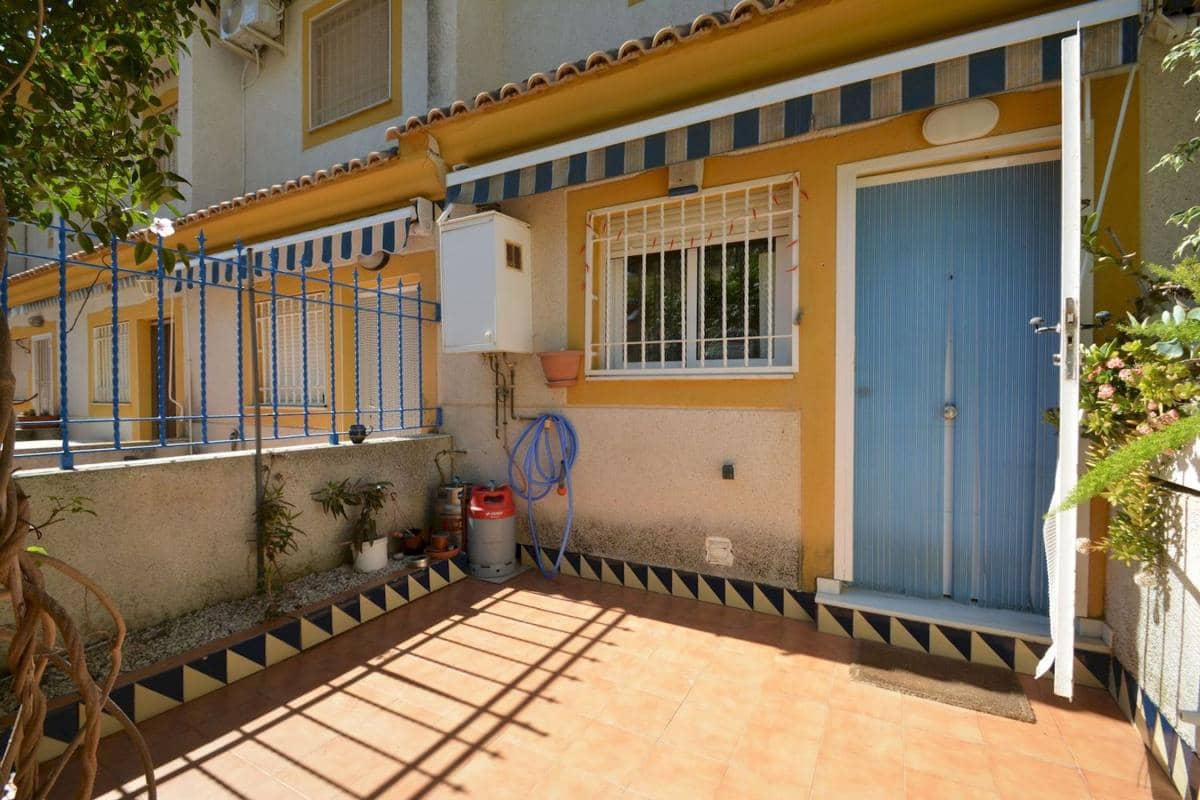 2 soverom Hus til salgs i Guardamar del Segura med svømmebasseng garasje - € 210 000 (Ref: 9853121)