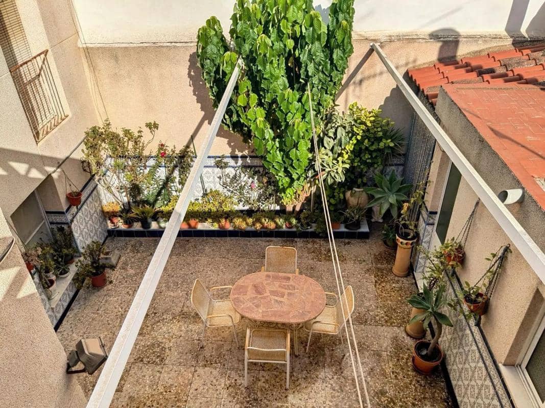 5 quarto Moradia para venda em Guardamar del Segura - 289 900 € (Ref: 9853123)