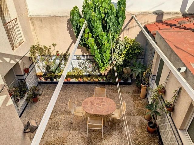 5 quarto Moradia para venda em Zona Pueblo, Guardamar del Segura - 289 900 € (Ref: 9853123)