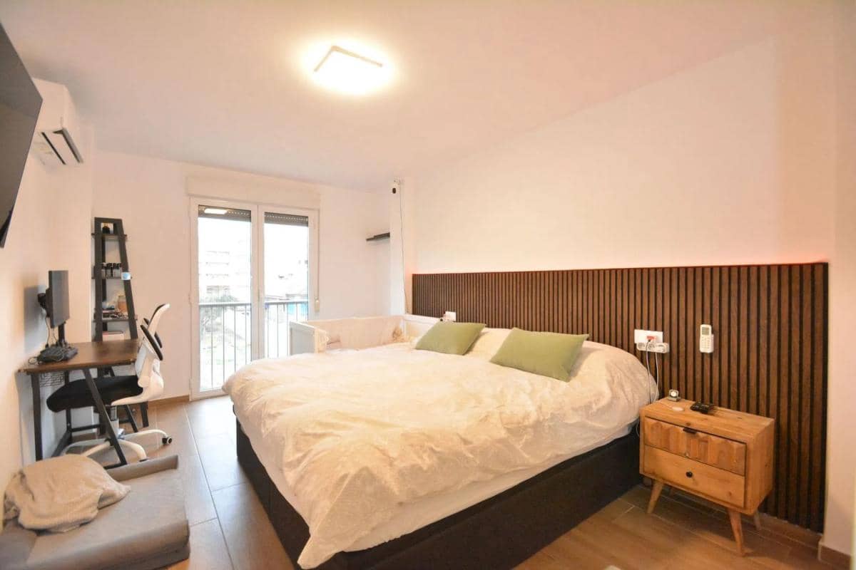 3 sovrum Lägenhet till salu i Guardamar del Segura med garage - 220 000 € (Ref: 9853126)