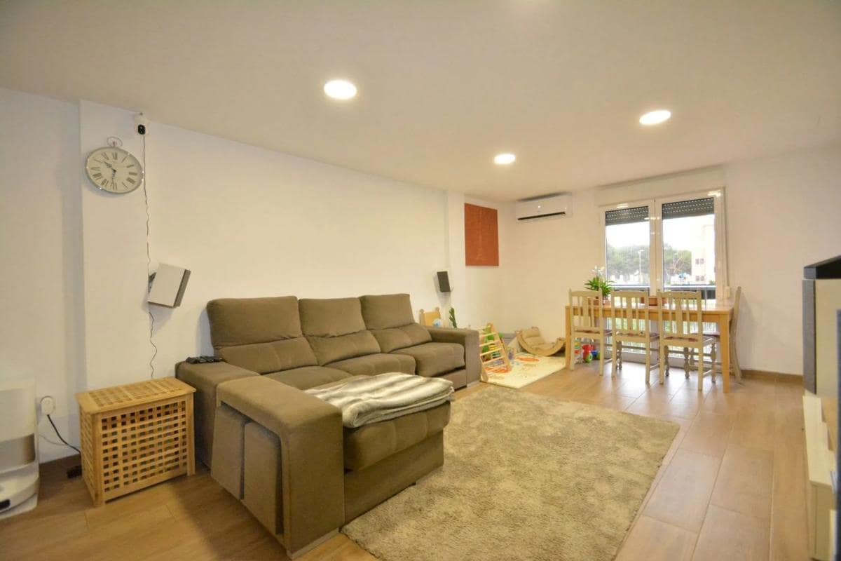 3 sovrum Lägenhet till salu i Guardamar del Segura med garage - 220 000 € (Ref: 9853126)
