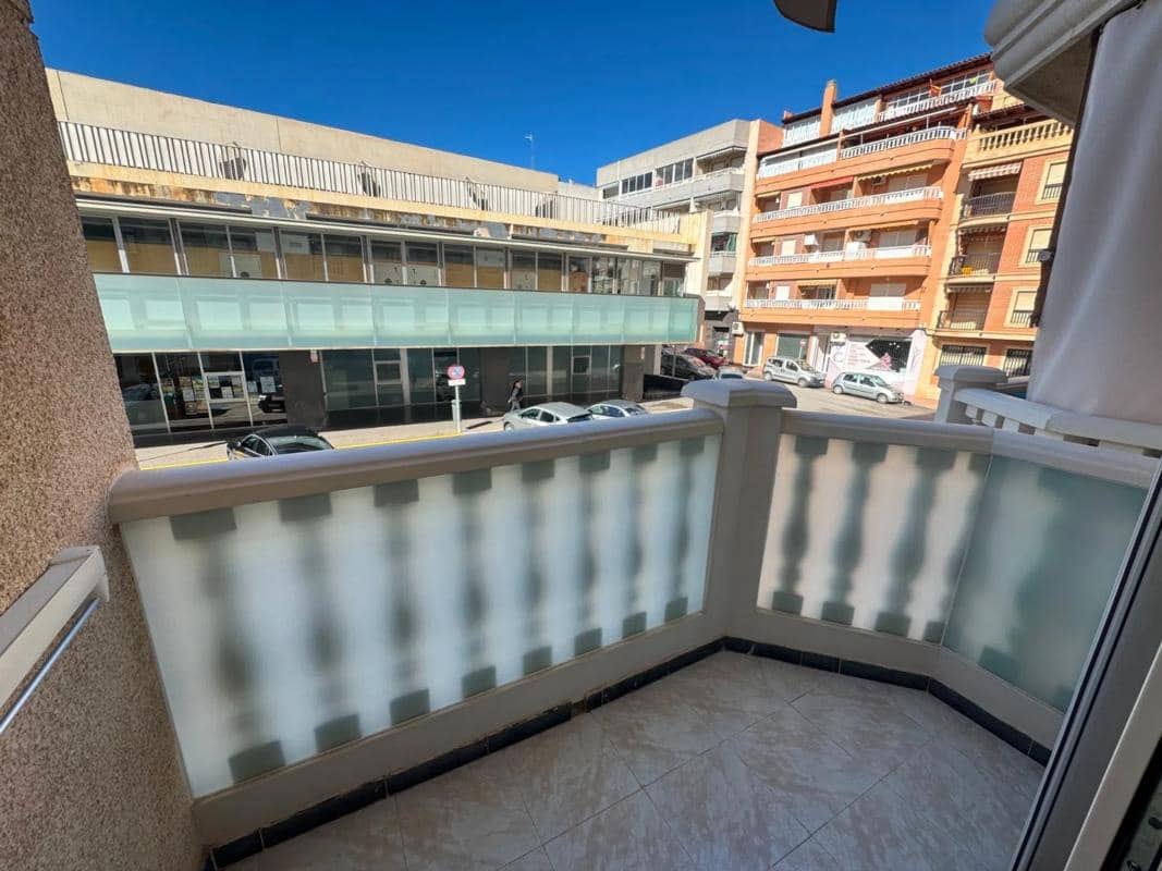 1 sovrum Lägenhet till salu i Guardamar del Segura - 194 000 € (Ref: 9853127)