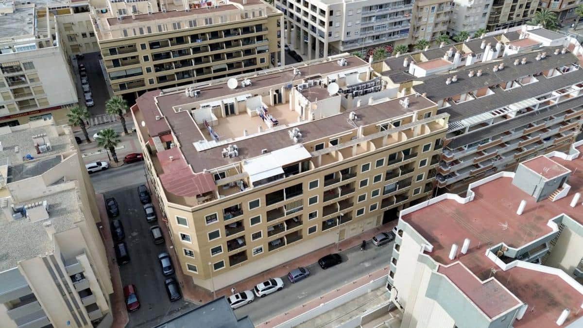 2 slaapkamer Flat te koop in Guardamar del Segura met zwembad - € 339.000 (Ref: 9853128)