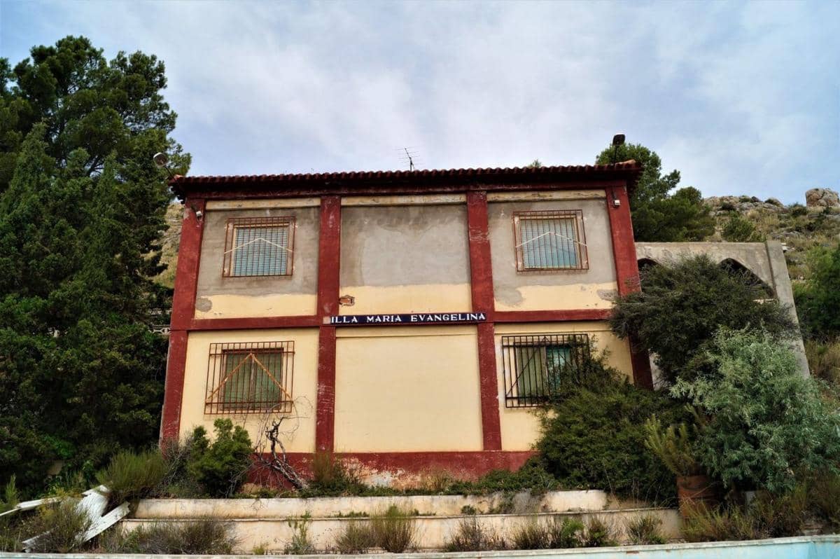 7 soverom Villa til salgs i Salinas med svømmebasseng - € 119 950 (Ref: 9853139)