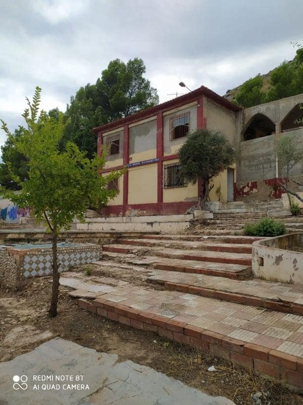 7 soverom Villa til salgs i Salinas med svømmebasseng - € 119 950 (Ref: 9853139)