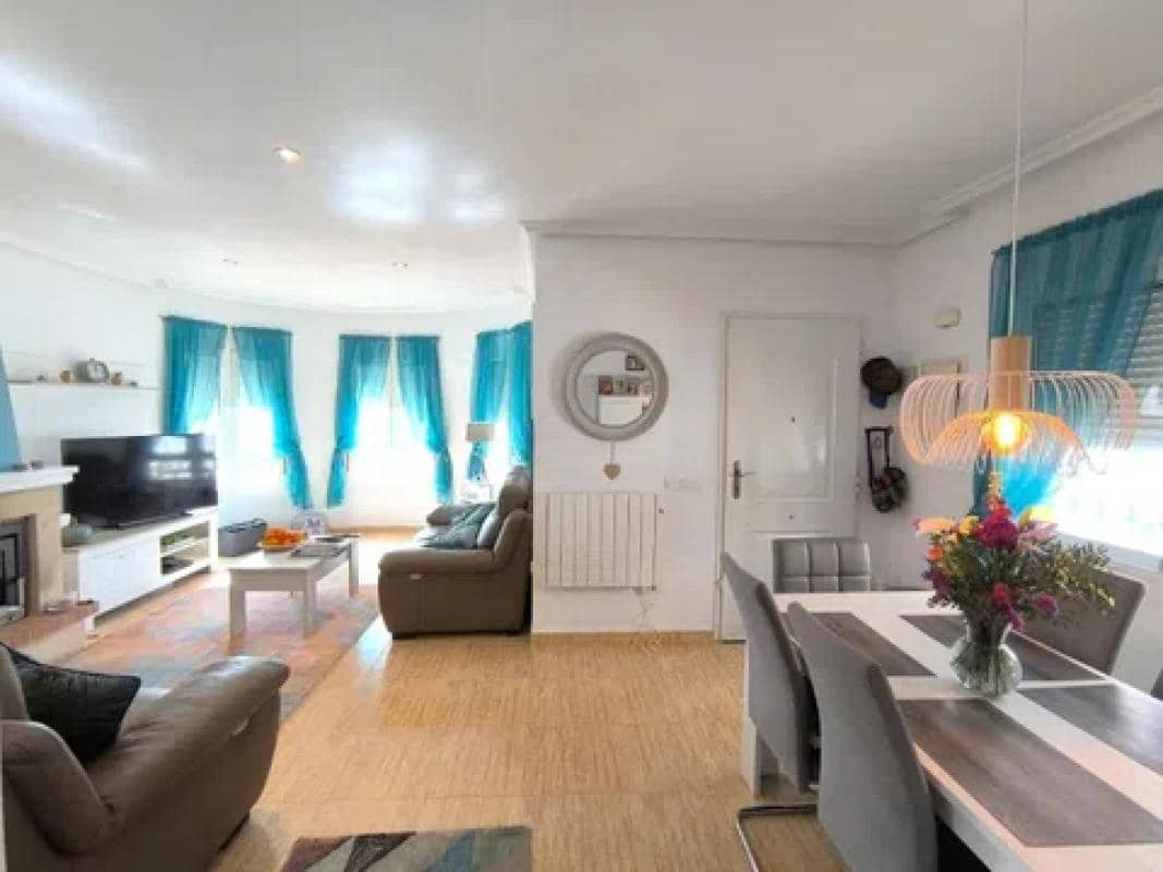 3 quarto Moradia para venda em Guardamar del Segura com piscina - 339 995 € (Ref: 9853145)