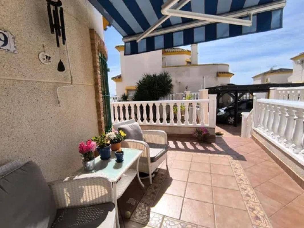 3 quarto Moradia para venda em Guardamar del Segura com piscina - 339 995 € (Ref: 9853145)
