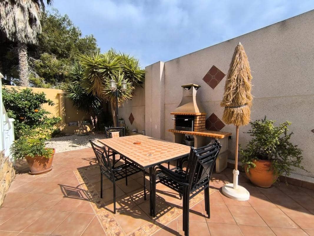 3 quarto Moradia para venda em Guardamar del Segura com piscina - 339 995 € (Ref: 9853146)