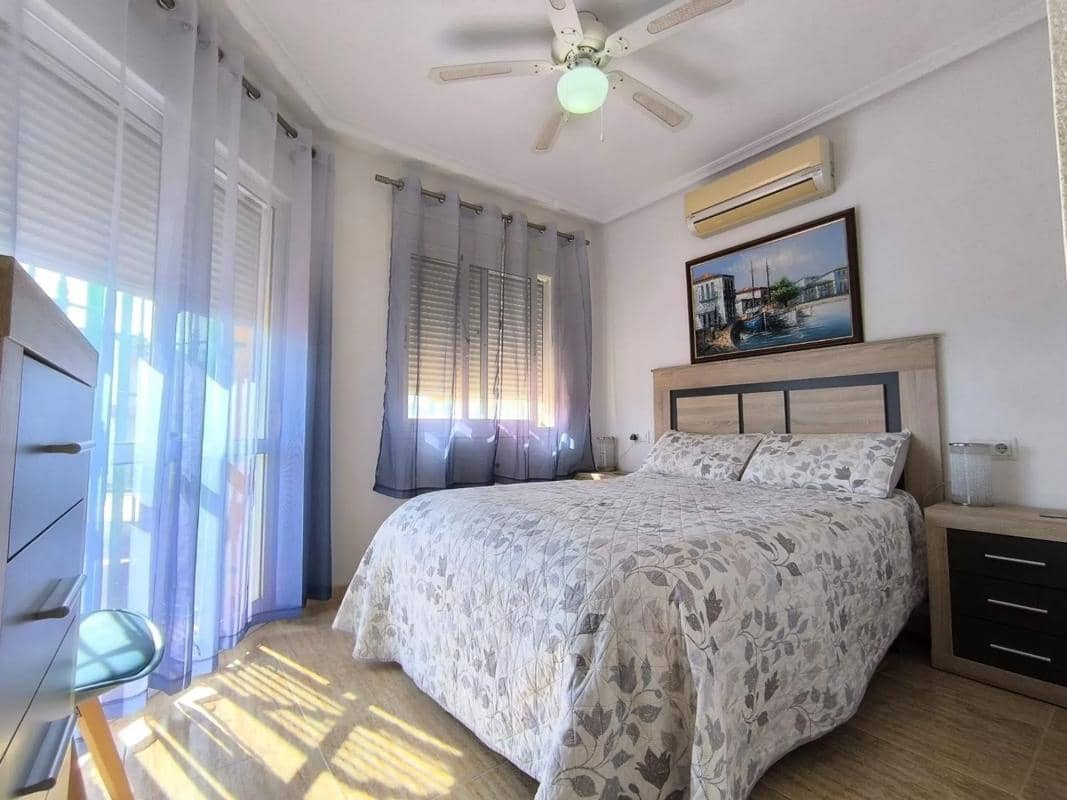 3 quarto Moradia para venda em Guardamar del Segura com piscina - 339 995 € (Ref: 9853146)