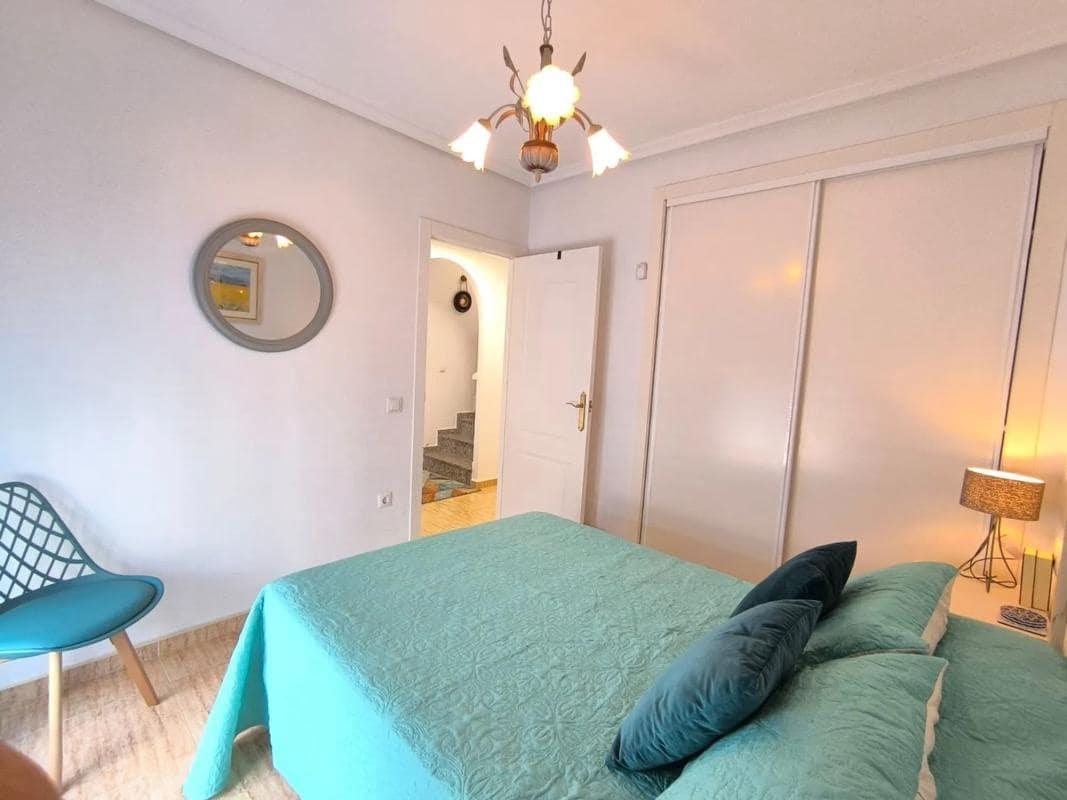 3 quarto Moradia para venda em Guardamar del Segura com piscina - 339 995 € (Ref: 9853146)