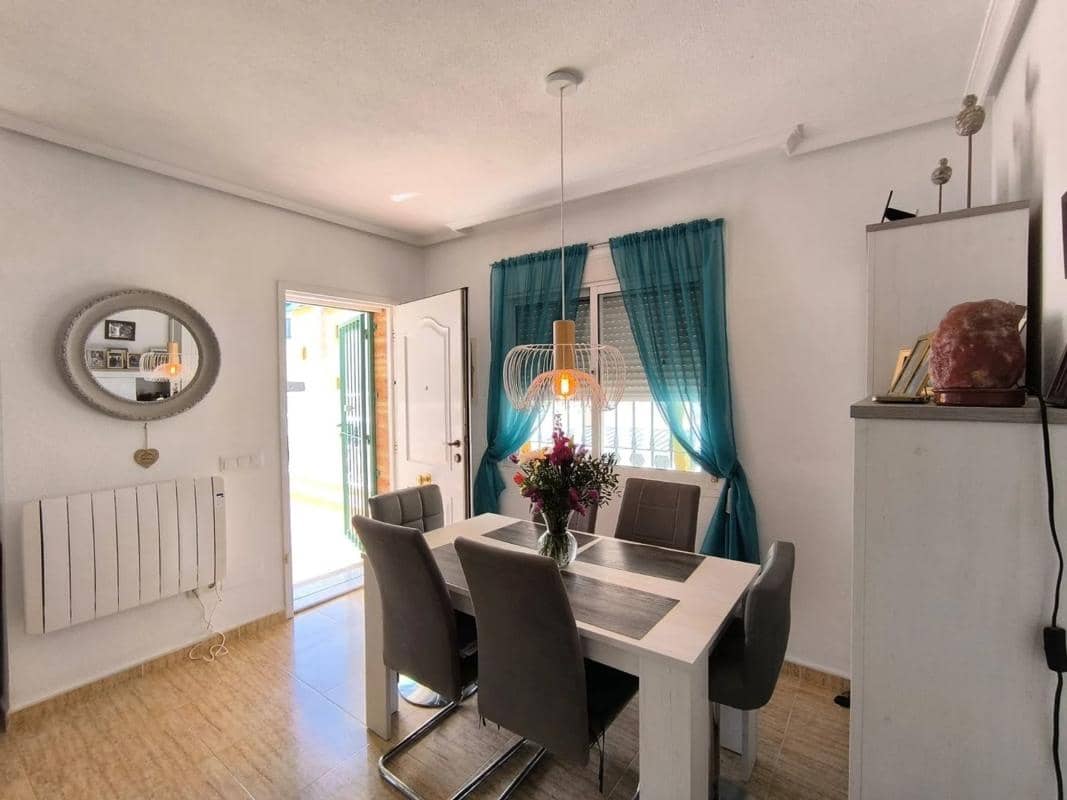 3 quarto Moradia para venda em Guardamar del Segura com piscina - 339 995 € (Ref: 9853146)