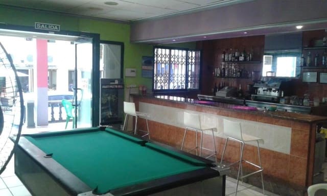 Kaupallinen myytävänä paikassa Manzanera - Tosal, Calpe / Calp - 299 995 € (Ref: 9853168)