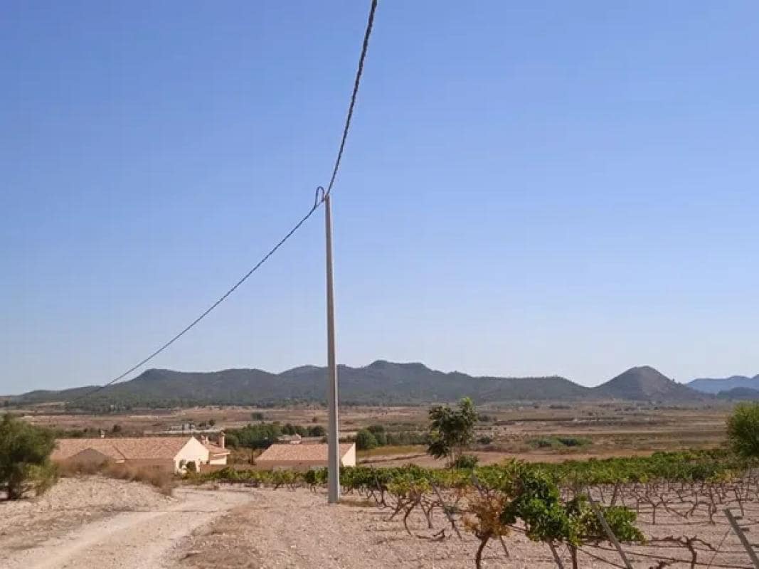 Villa til salgs i Pinoso - € 43 995 (Ref: 9853170)