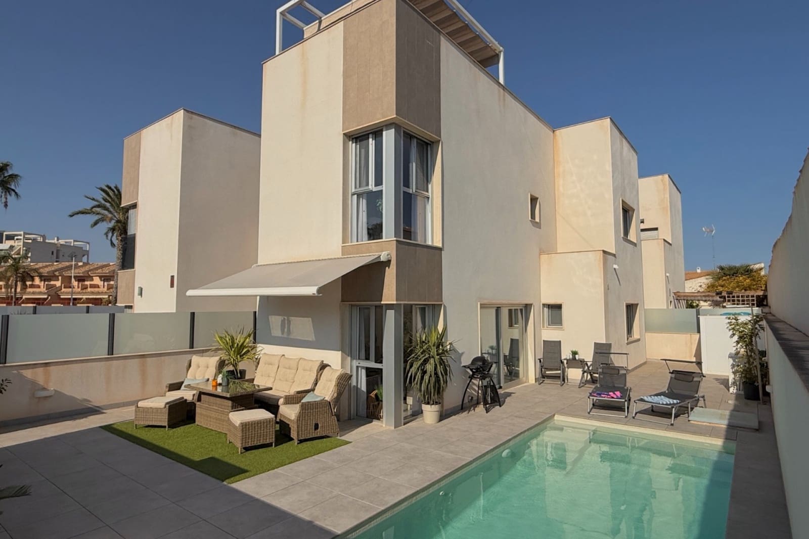 3 soveværelse Villa til salg i Santiago de la Ribera med swimmingpool - € 379.000 (Ref: 9853217)