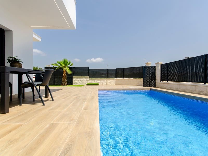 3 Zimmer Villa zu verkaufen in Orihuela mit Pool Garage - 465.000 € (Ref: 9853538)