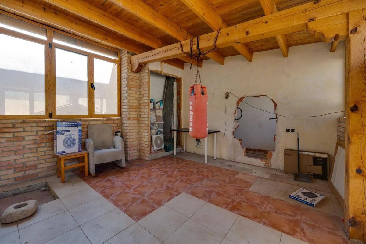 2 makuuhuone Kattohuoneisto myytävänä paikassa Torrevieja mukana uima-altaan 
autotalli - 166 300 € (Ref: 9854116)