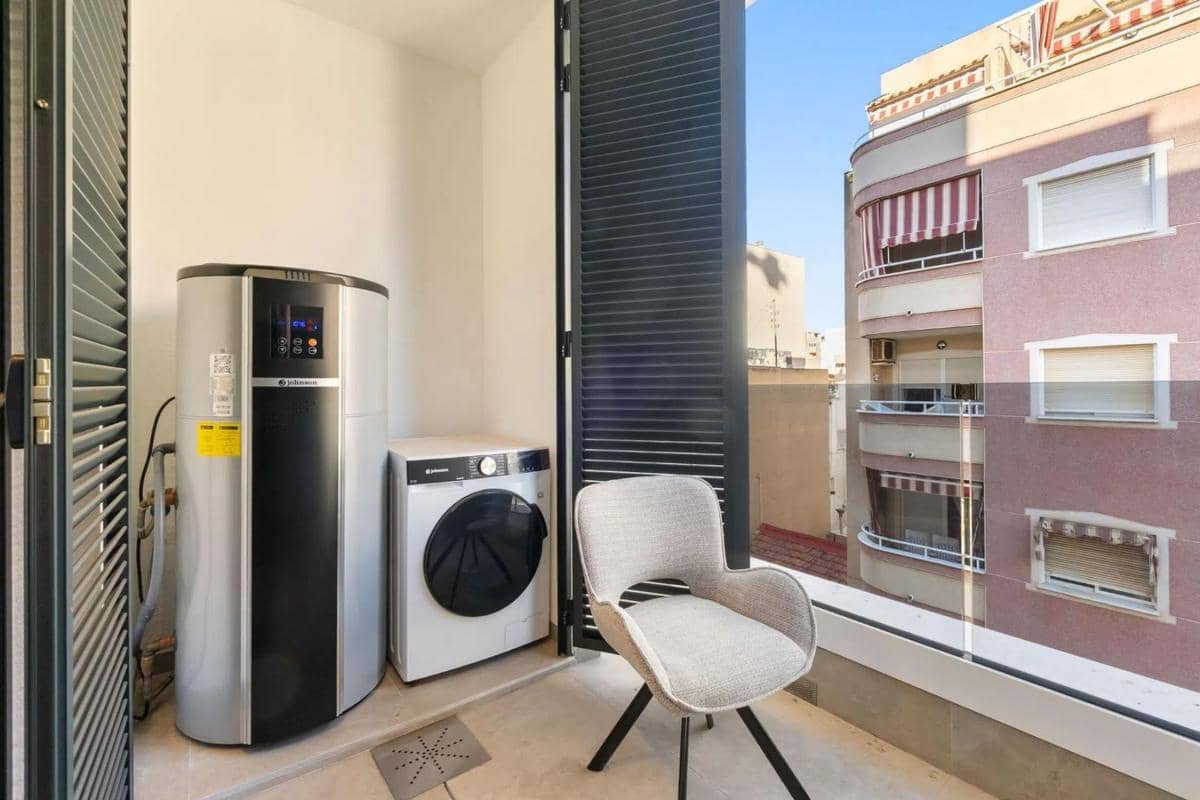 2 chambre Appartement à vendre à Torrevieja - 259 000 € (Ref: 9854117)