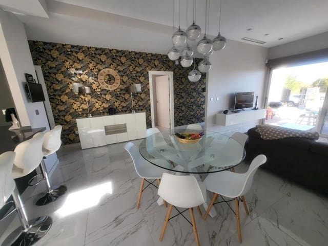 3 soveværelse Villa til salg i Los Almendros (Orihuela Costa), Orihuela med swimmingpool - € 400.000 (Ref: 9854143)