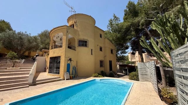 6 soveværelse Villa til salg i Las Filipinas med swimmingpool garage - € 450.000 (Ref: 9854152)