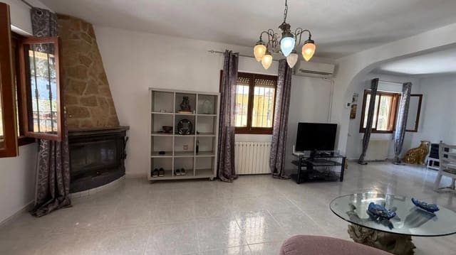 6 soveværelse Villa til salg i Las Filipinas med swimmingpool garage - € 450.000 (Ref: 9854152)