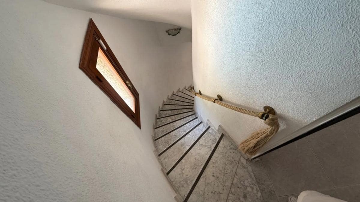 6 soveværelse Villa til salg i Orihuela med swimmingpool garage - € 450.000 (Ref: 9854152)