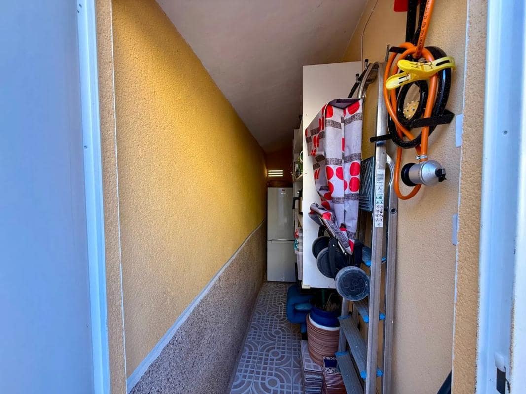 2 soveværelse Villa til salg i Orihuela med swimmingpool - € 210.000 (Ref: 9854153)