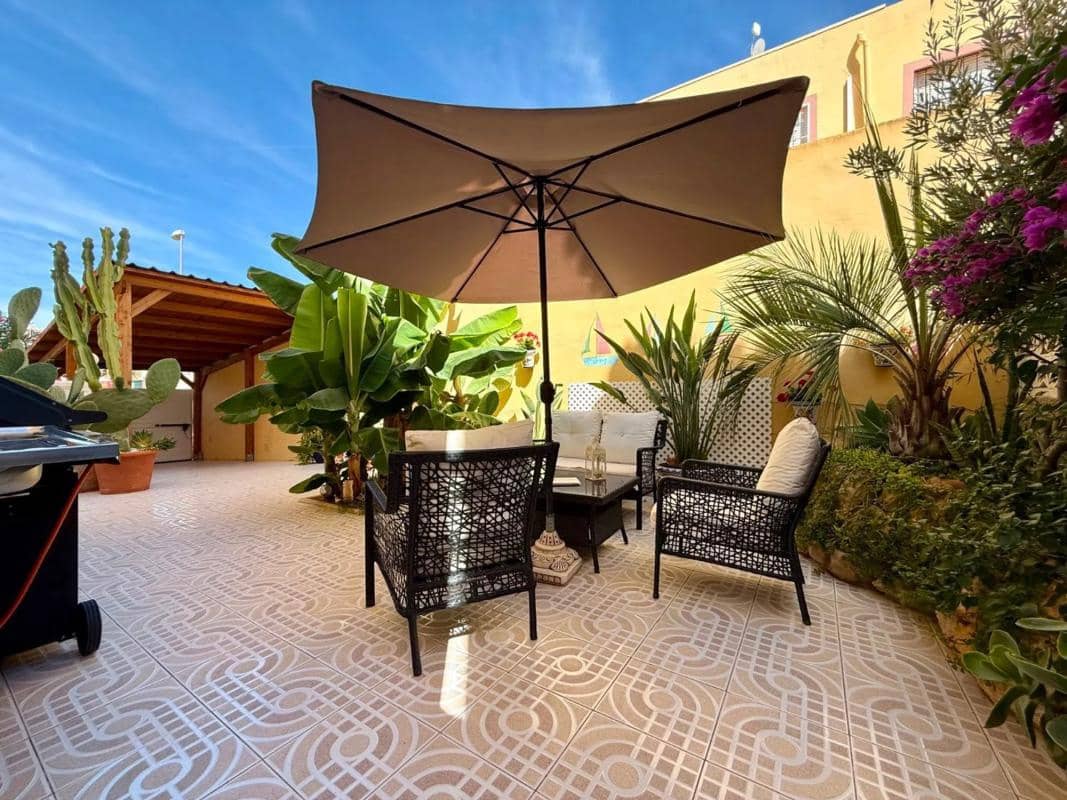 2 soveværelse Villa til salg i Orihuela med swimmingpool - € 210.000 (Ref: 9854153)