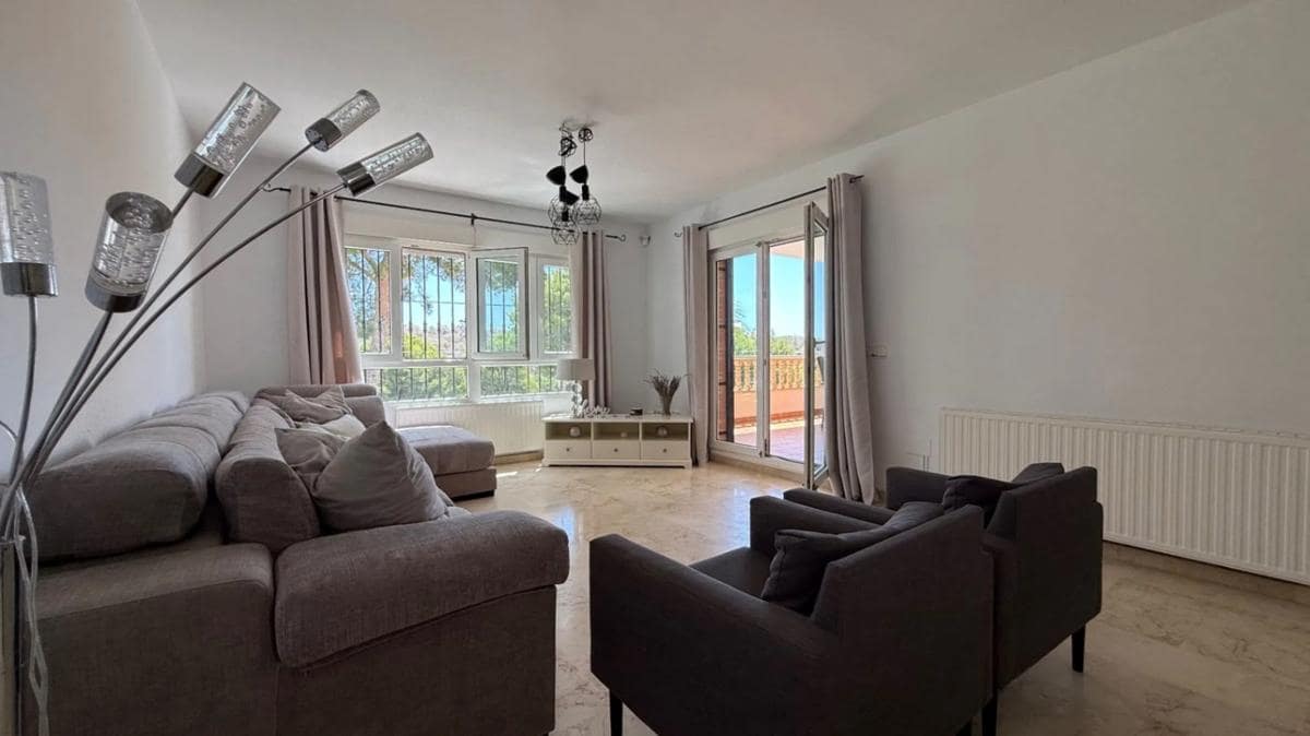 4 Zimmer Villa zu verkaufen in Orihuela mit Pool Garage - 675.000 € (Ref: 9854154)
