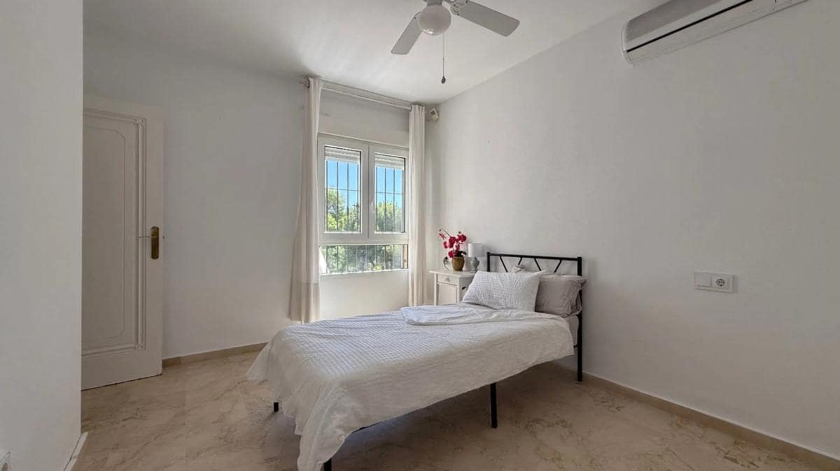 4 Zimmer Villa zu verkaufen in Orihuela mit Pool Garage - 675.000 € (Ref: 9854154)