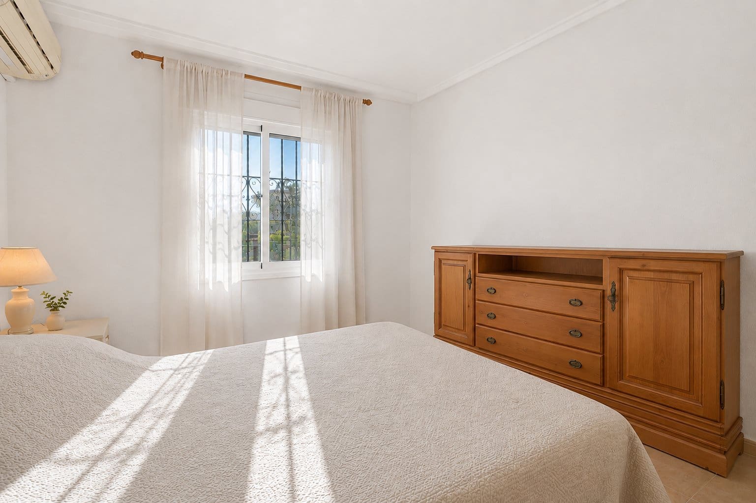 6 sypialnia Willa na sprzedaż w Gran Alacant z basenem garażem - 499 000 € (Ref: 9854195)