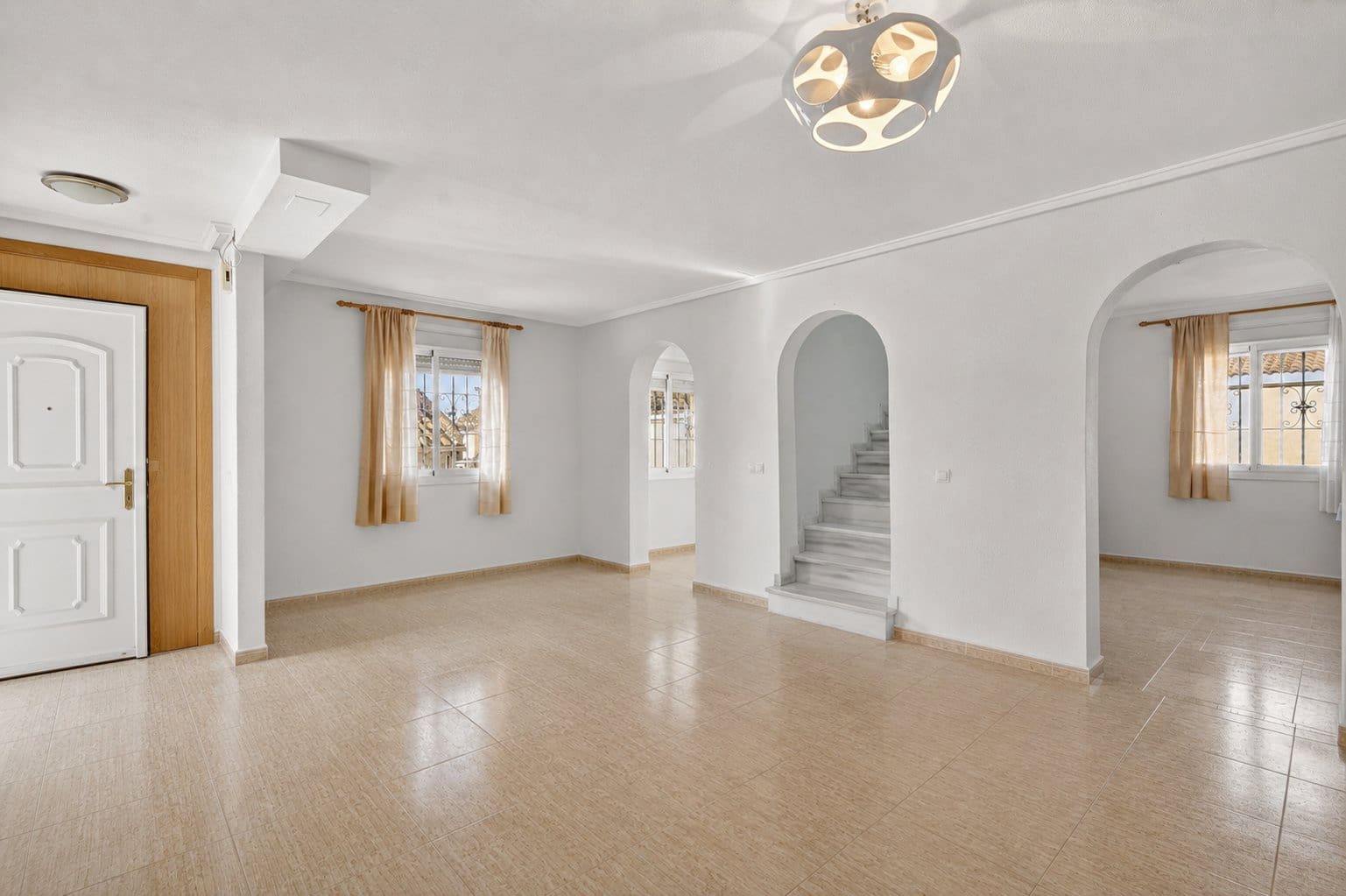 6 sypialnia Willa na sprzedaż w Gran Alacant z basenem garażem - 499 000 € (Ref: 9854195)