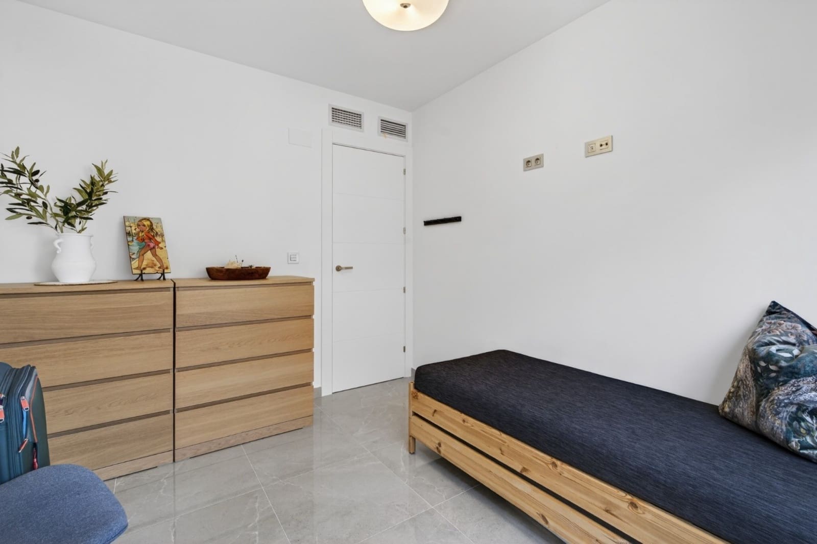 2 soverom Leilighet til salgs i Torrevieja med svømmebasseng - € 248 000 (Ref: 9854202)