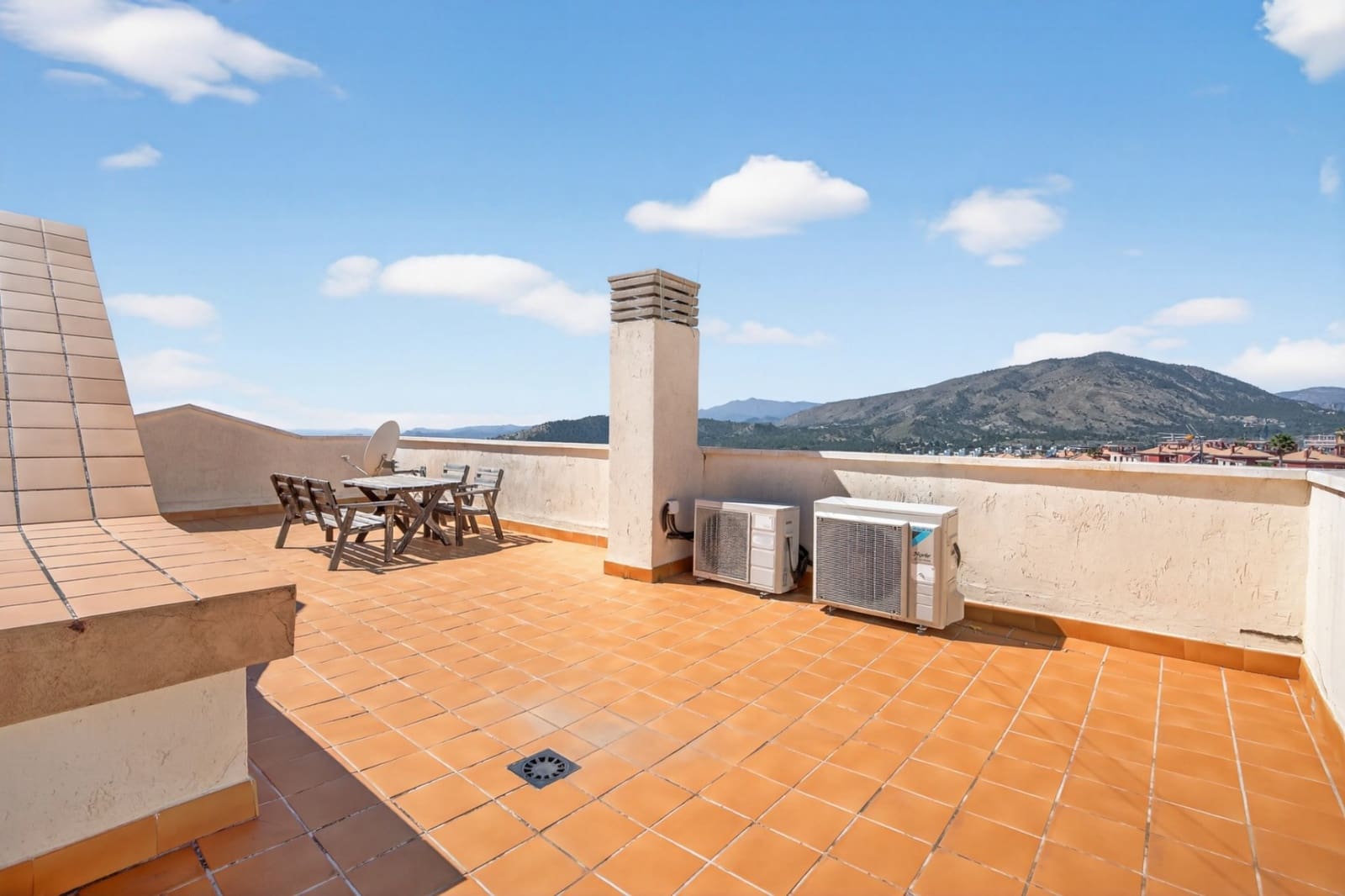 3 soveværelse Byhus til salg i Finestrat med swimmingpool garage - € 309.000 (Ref: 9854207)