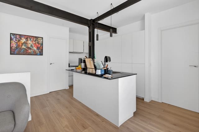 2 soverom Leilighet til salgs i Ensanche - Diputacion, Alicante by - € 290 000 (Ref: 9854214)