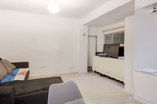 1 bedroom Flat for sale in Carolinas Altas, Alicante / Alacant city - € 129,900 (Ref: 9854216)