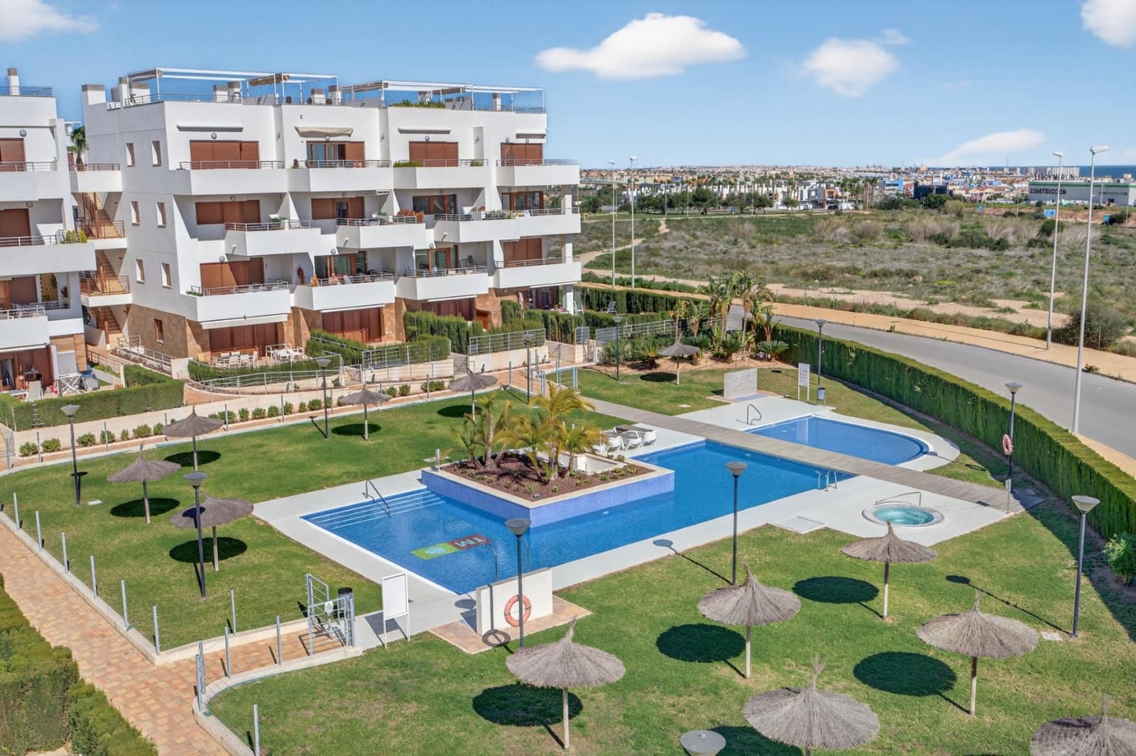 2 sypialnia Penthouse na sprzedaż w Dehesa de Campoamor z basenem garażem - 289 000 € (Ref: 9854217)
