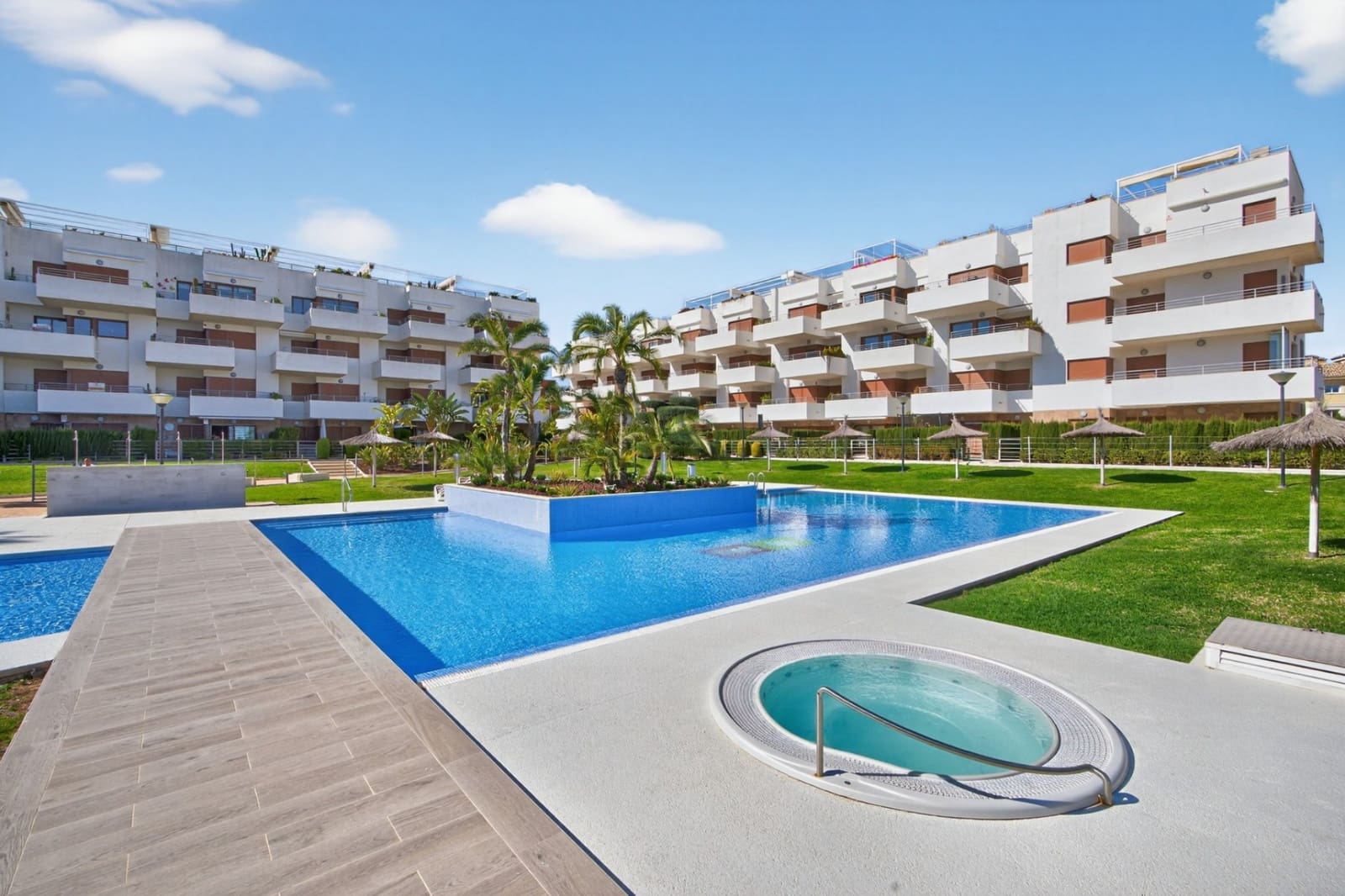 2 sypialnia Penthouse na sprzedaż w Dehesa de Campoamor z basenem garażem - 289 000 € (Ref: 9854217)