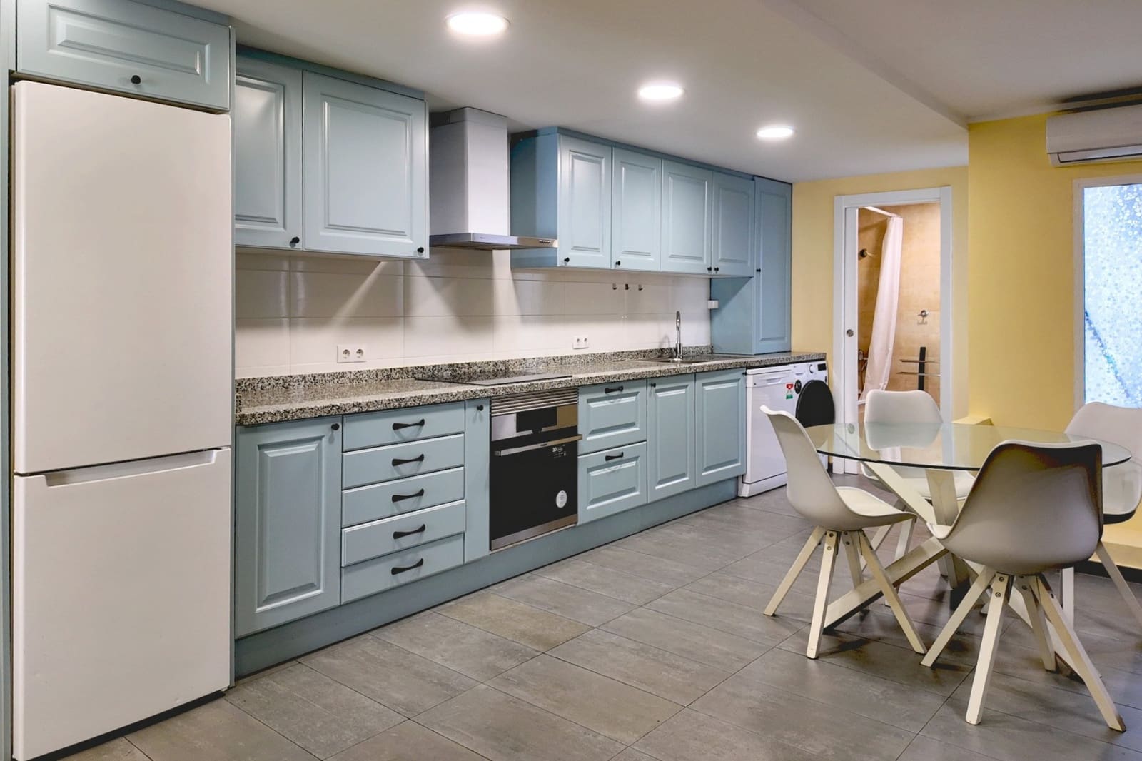 3 bedroom Flat for sale in Alicante / Alacant city - € 378,000 (Ref: 9854218)