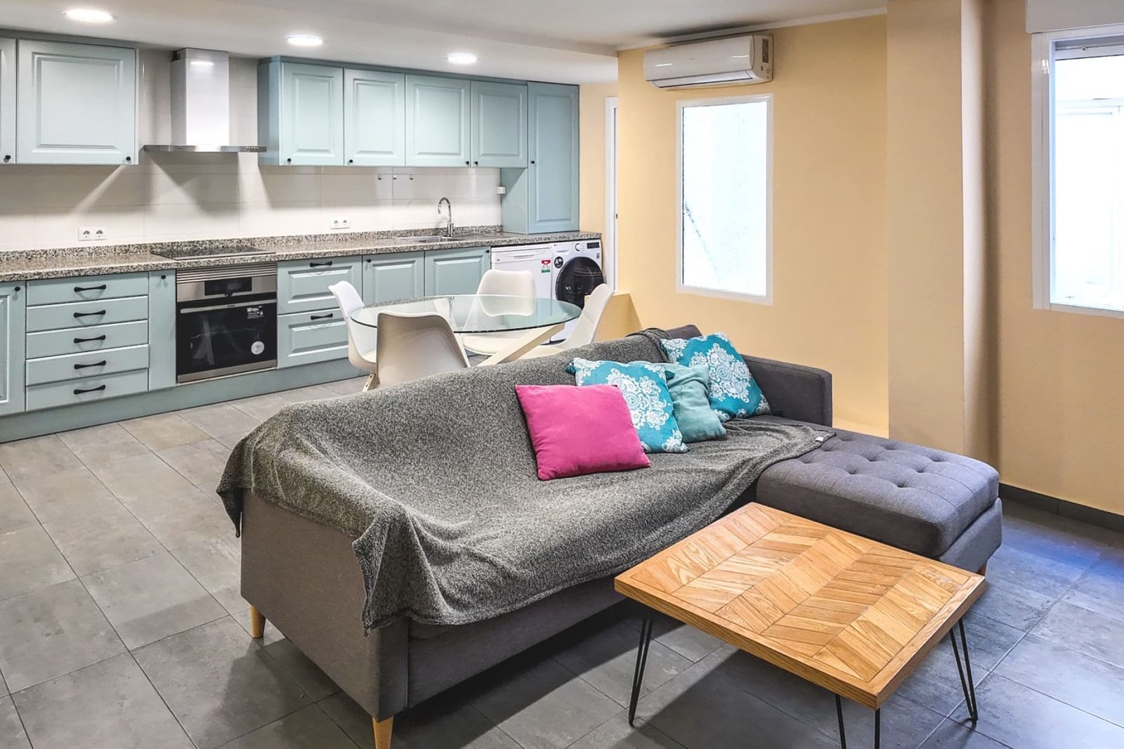 3 bedroom Flat for sale in Alicante / Alacant city - € 378,000 (Ref: 9854218)