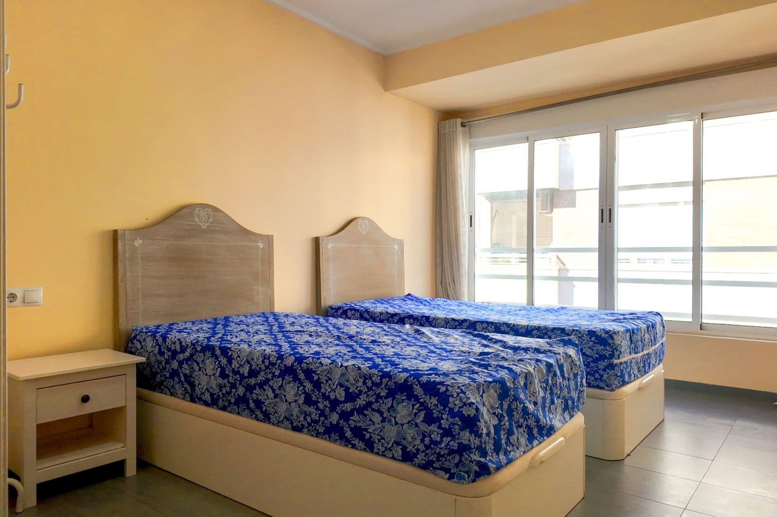 3 bedroom Flat for sale in Alicante / Alacant city - € 378,000 (Ref: 9854218)