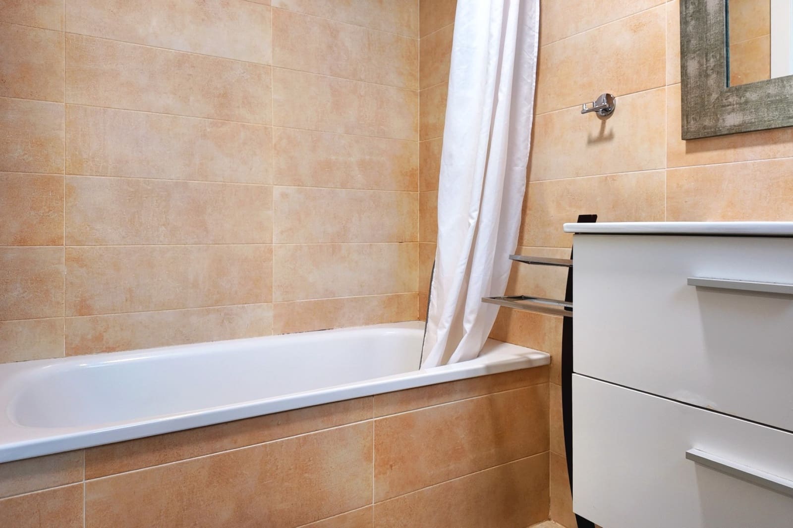 3 bedroom Flat for sale in Alicante / Alacant city - € 378,000 (Ref: 9854218)