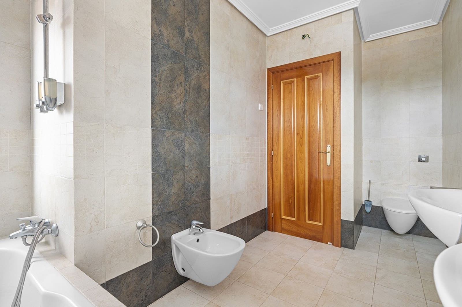 Chalet de 5 habitaciones en Rebolledo en venta con piscina garaje - 790.000 € (Ref: 9854219)