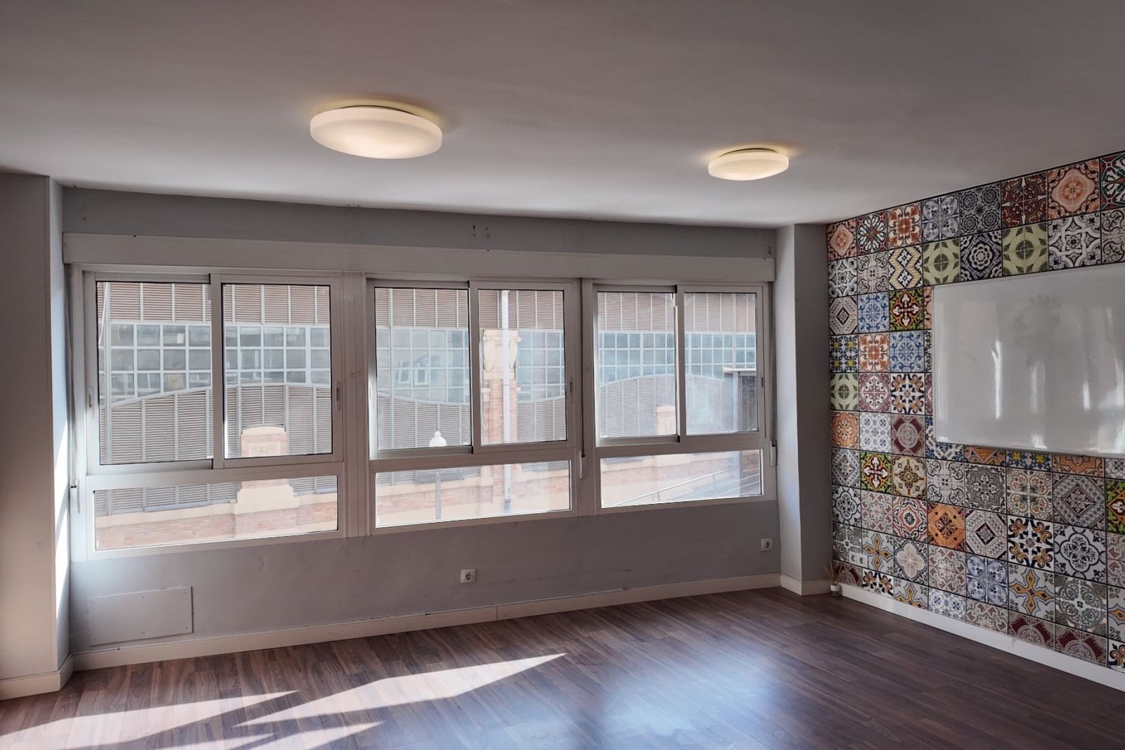 3 soveværelse Erhverv til salg i Alicante by - € 239.000 (Ref: 9854228)
