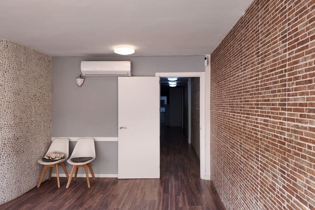 3 slaapkamer Commercieel te koop in Mercado, Alicante stad - € 239.000 (Ref: 9854228)