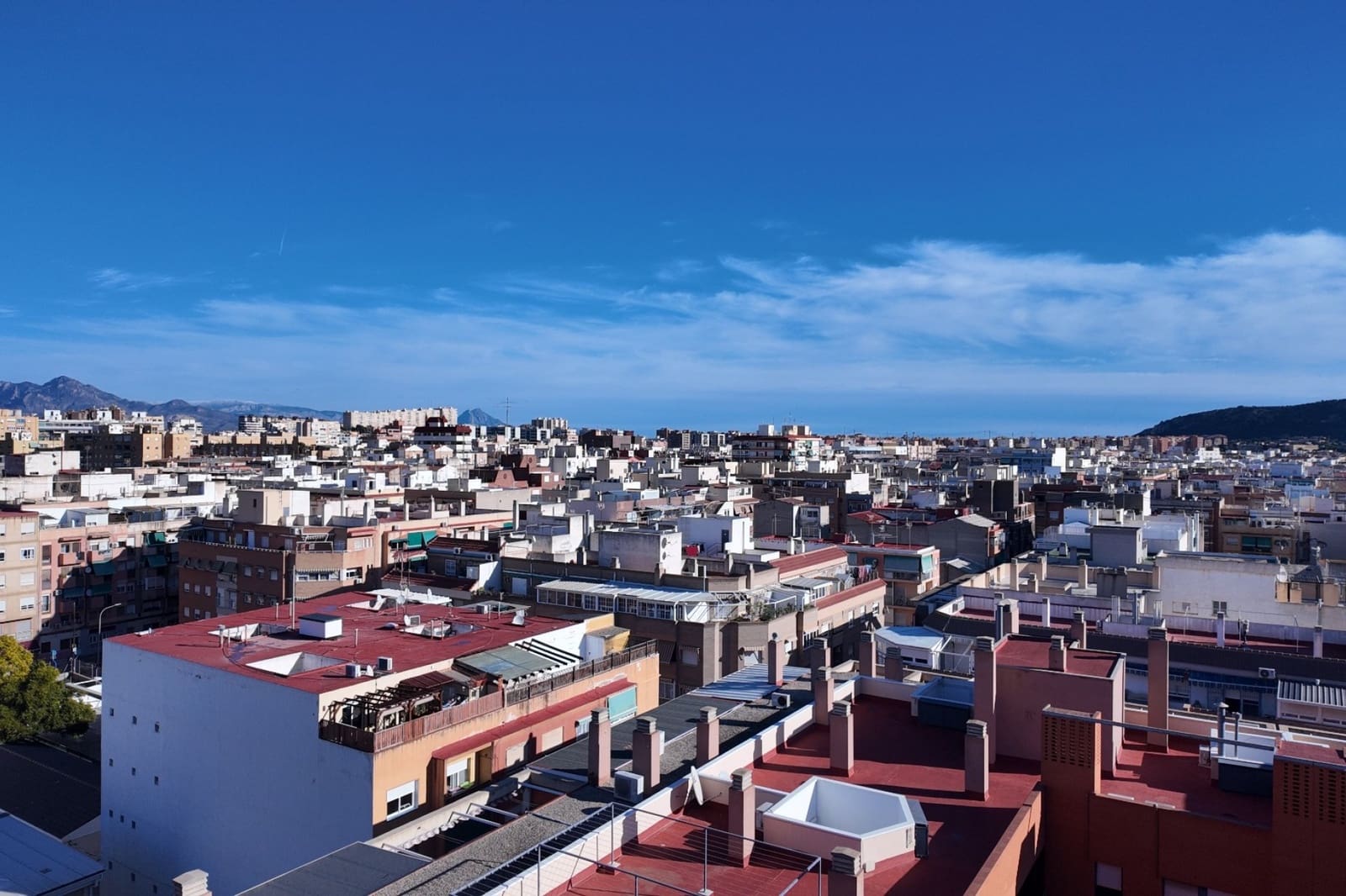 3 soveværelse Lejlighed til salg i Alicante by med garage - € 245.000 (Ref: 9854229)